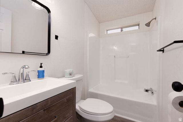 371 E 1200 S, Elsinore, UT 84724