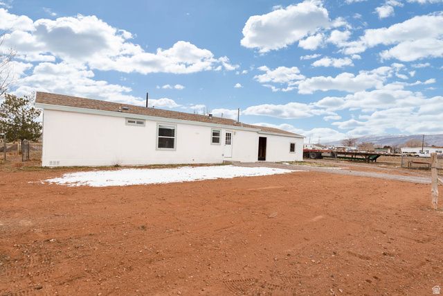 371 E 1200 S, Elsinore, UT 84724