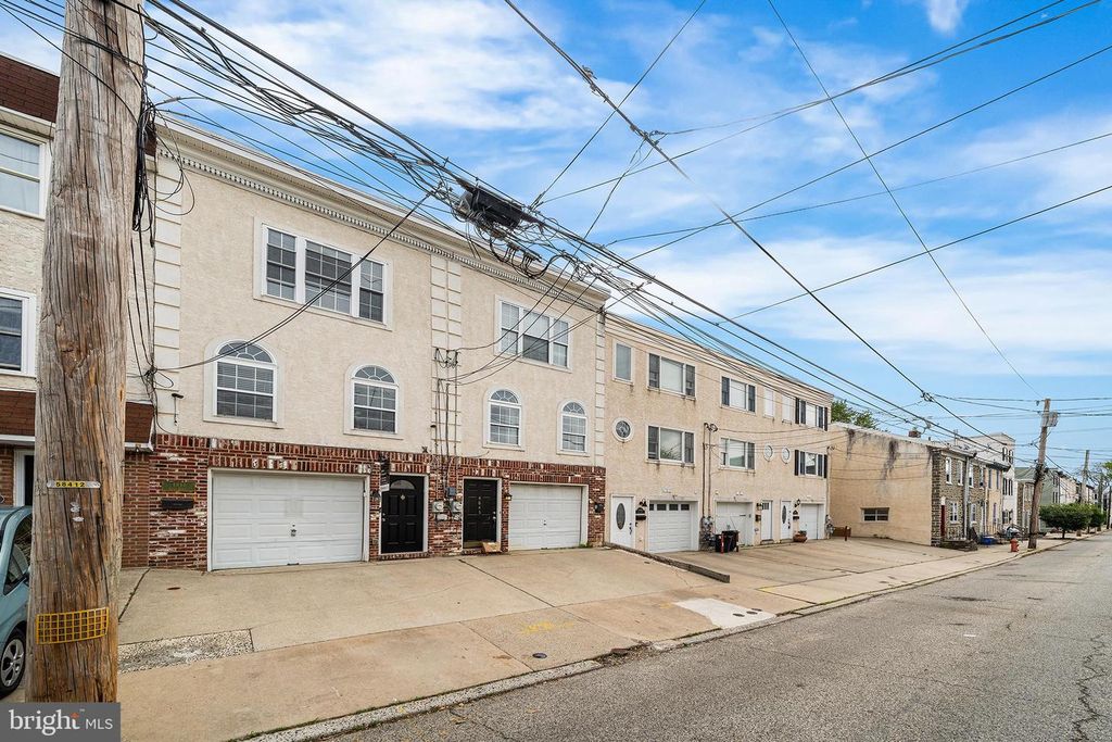4847 OGLE ST, Philadelphia, PA 19127