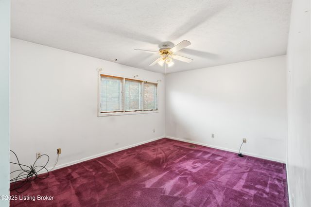 340 Crescent Spring Dr, Louisville, KY 40206