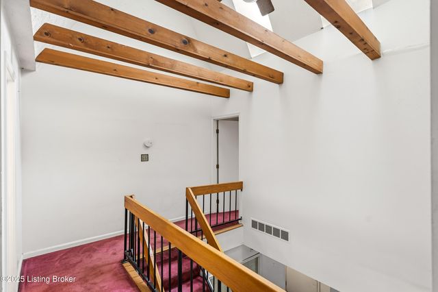 340 Crescent Spring Dr, Louisville, KY 40206