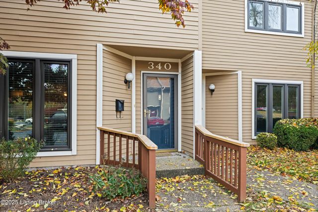 340 Crescent Spring Dr, Louisville, KY 40206