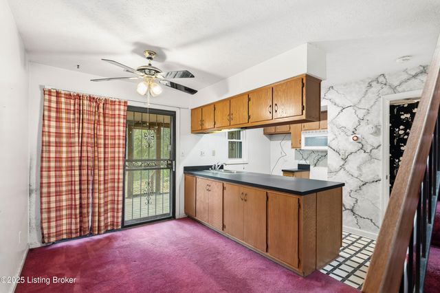 340 Crescent Spring Dr, Louisville, KY 40206