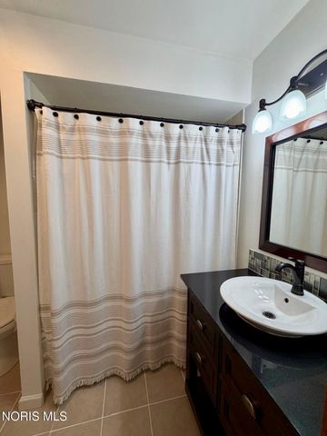 5713 Tibaron Lane, Apt 104, Toledo, OH 43615