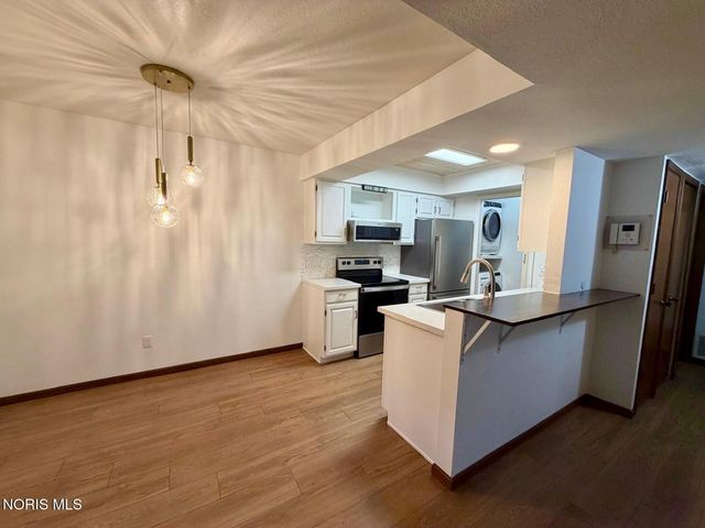 5713 Tibaron Lane, Apt 104, Toledo, OH 43615