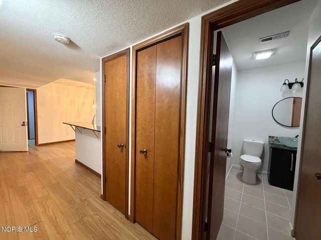 5713 Tibaron Lane, Apt 104, Toledo, OH 43615