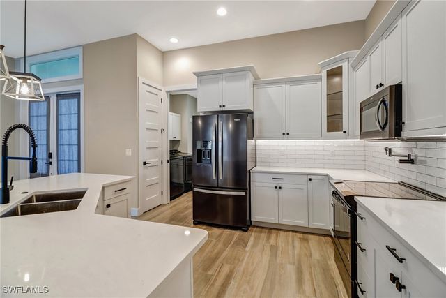 4641 Santiago LN, Bonita Springs, FL 34134