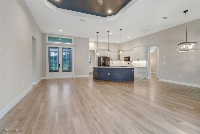 4641 Santiago LN, Bonita Springs, FL 34134