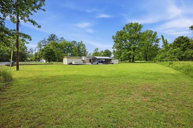 47 Rebecca Dr, Chatsworth, GA 30705