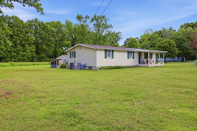 47 Rebecca Dr, Chatsworth, GA 30705