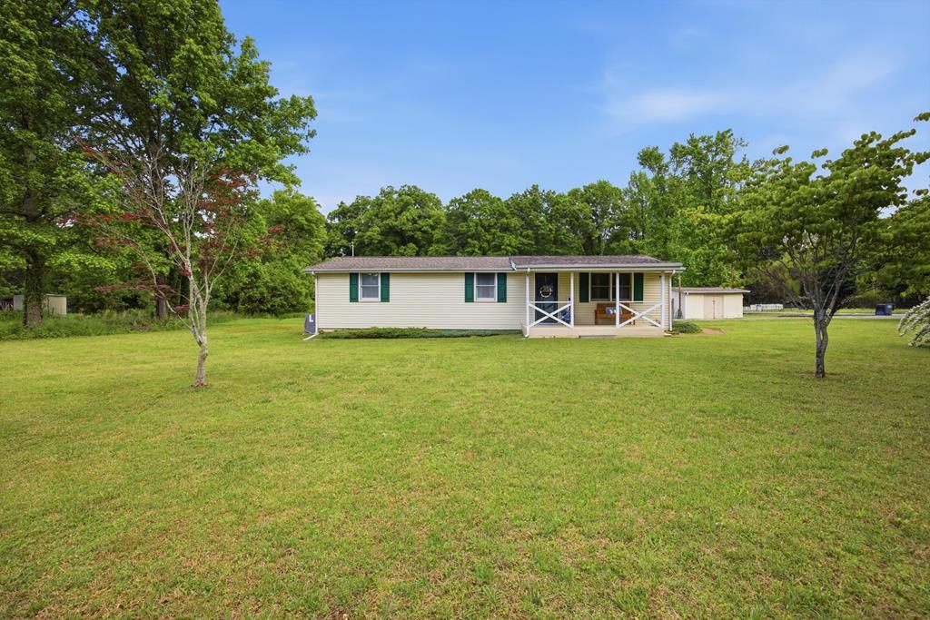 47 Rebecca Dr, Chatsworth, GA 30705