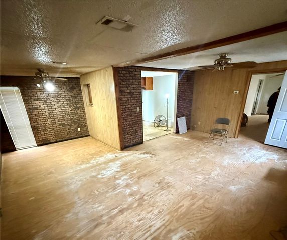 1716 Rosalee Street, La Marque, TX 77568