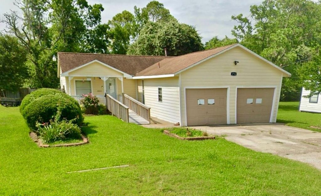 1716 Rosalee Street, La Marque, TX 77568