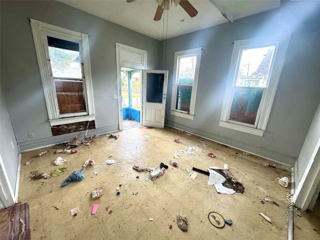 2809 Engelke Street, Houston, TX 77003