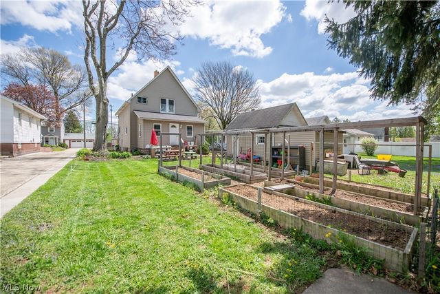 2605 Demington Avenue NW, Canton, OH 44708