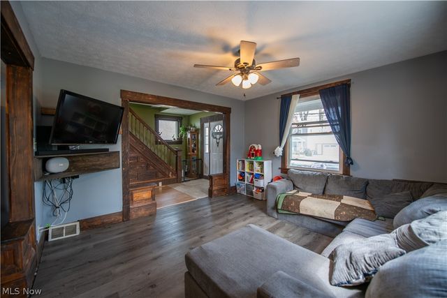 2605 Demington Avenue NW, Canton, OH 44708