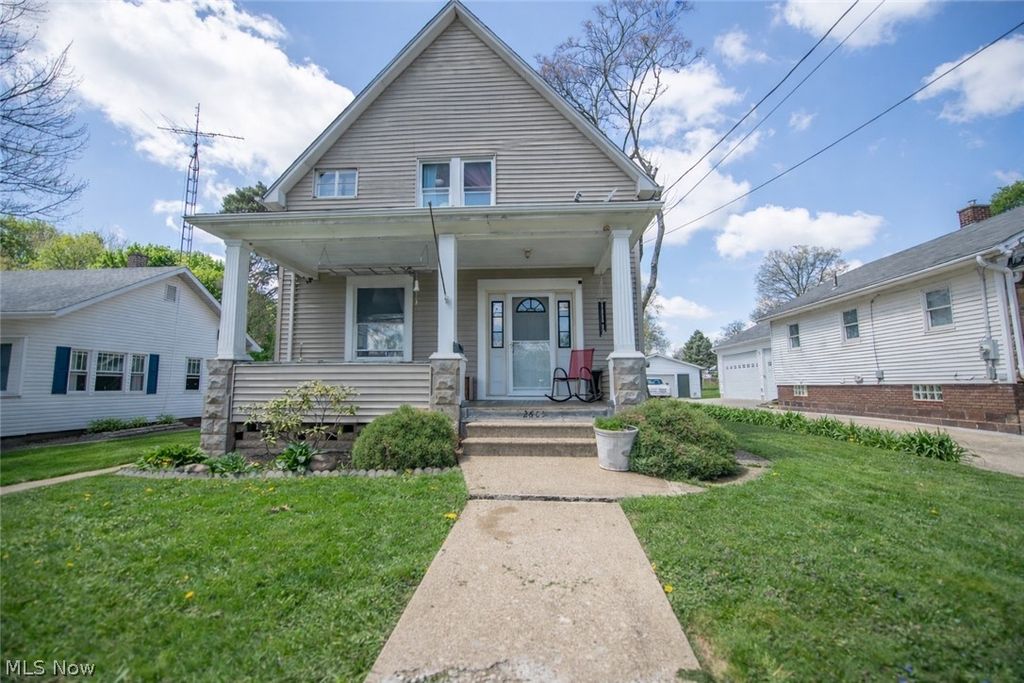 2605 Demington Avenue NW, Canton, OH 44708