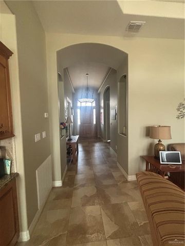 3114 Clubhouse Drive, Edinburg, TX 78542