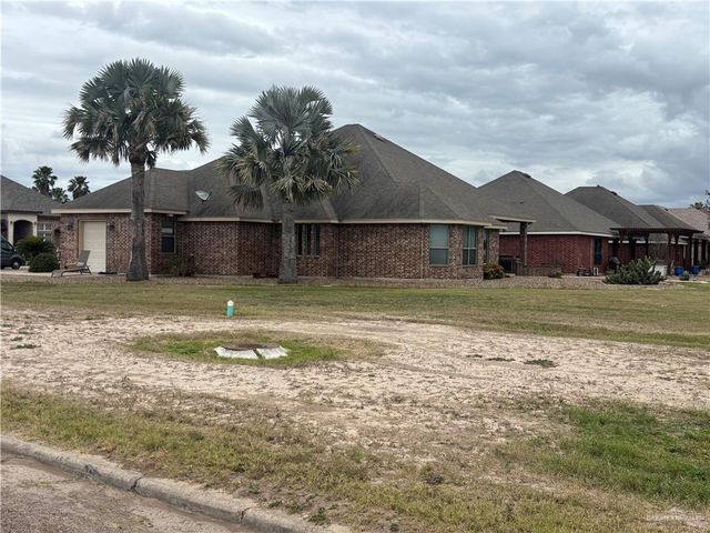 3114 Clubhouse Drive, Edinburg, TX 78542