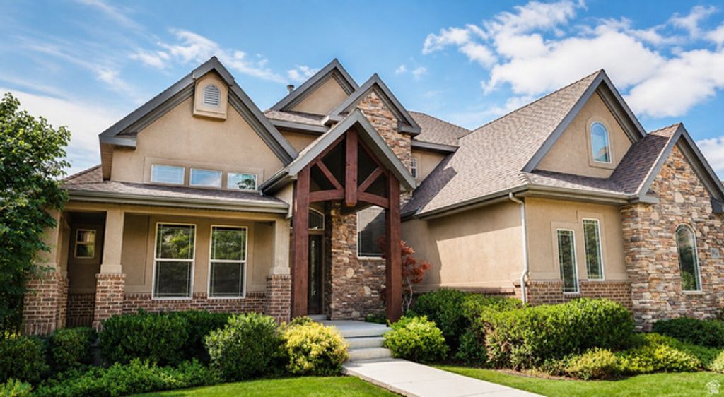 10656 S CRESCENT DR, Sandy, UT 84070 — exterior
