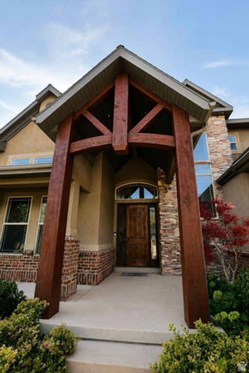 10656 S CRESCENT DR, Sandy, UT 84070 — photo 3