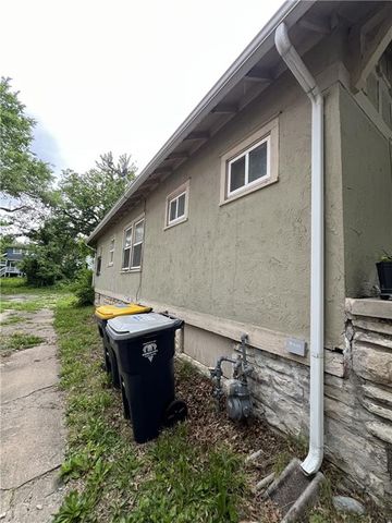 5808 Garfield Avenue, Kansas City, MO 64130