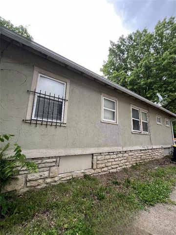 5808 Garfield Avenue, Kansas City, MO 64130