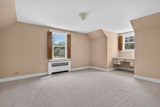 831 Maple Street, Manchester, NH 03104