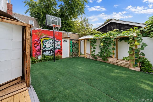 212 Bradford Street, Brooklyn, NY 11207