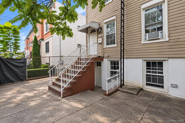 212 Bradford Street, Brooklyn, NY 11207