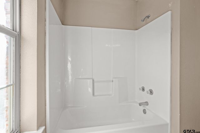 107 Sweet Pea, Mt Pleasant, TX 75455