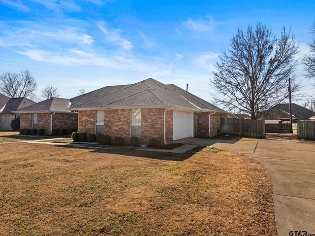 107 Sweet Pea, Mt Pleasant, TX 75455