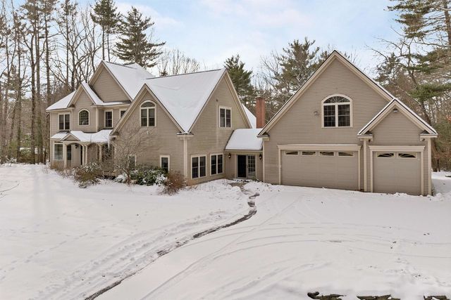 2 Caverno Drive, Lee, NH 03861