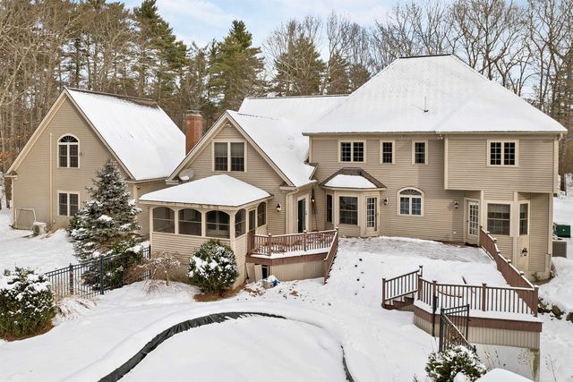 2 Caverno Drive, Lee, NH 03861