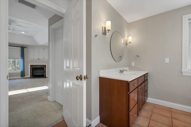 2 Caverno Drive, Lee, NH 03861