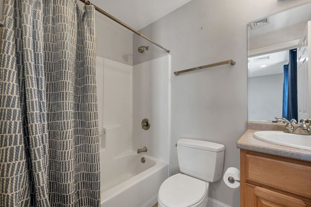 2 Caverno Drive, Lee, NH 03861