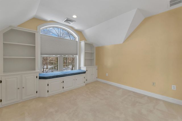 2 Caverno Drive, Lee, NH 03861