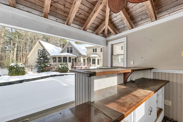 2 Caverno Drive, Lee, NH 03861