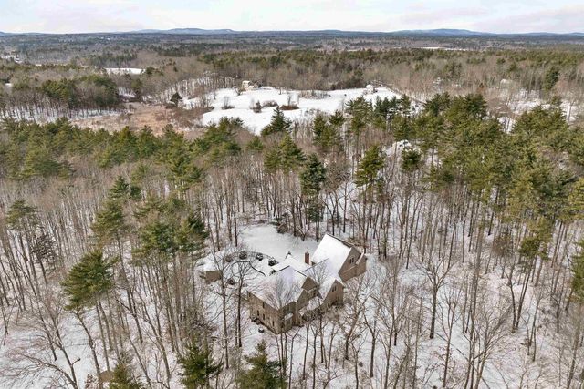 2 Caverno Drive, Lee, NH 03861