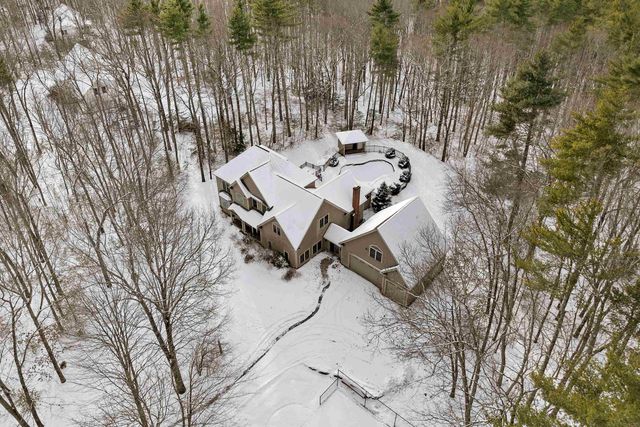 2 Caverno Drive, Lee, NH 03861