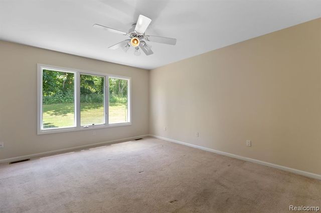 71064 Burlison Lane, Bruce, MI 48065