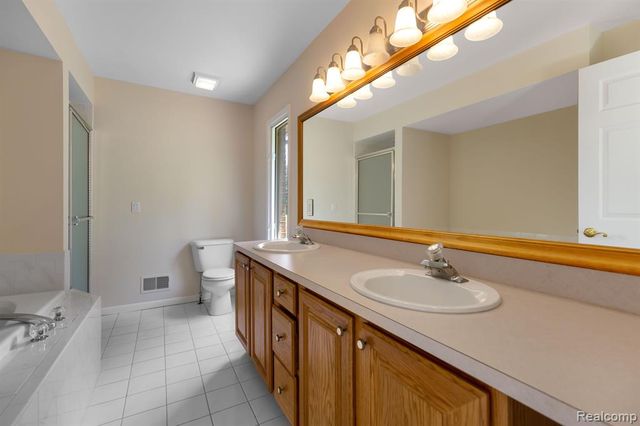 71064 Burlison Lane, Bruce, MI 48065