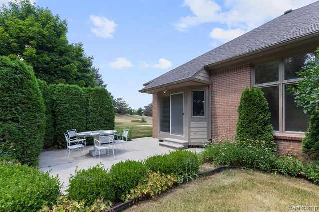 71064 Burlison Lane, Bruce, MI 48065