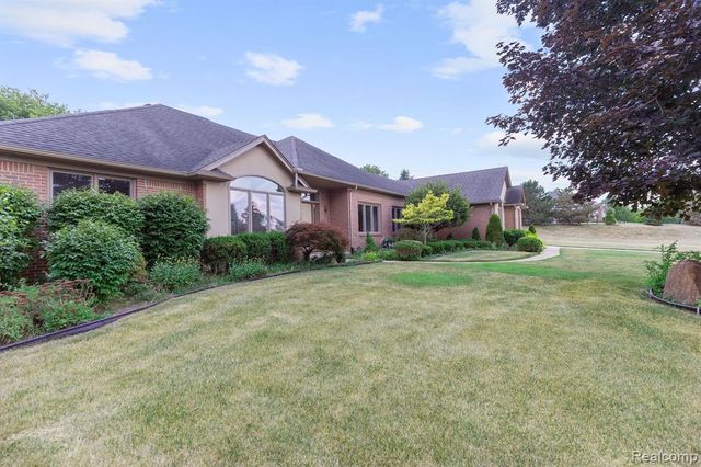 71064 Burlison Lane, Bruce, MI 48065