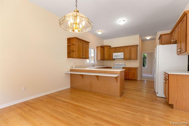 71064 Burlison Lane, Bruce, MI 48065