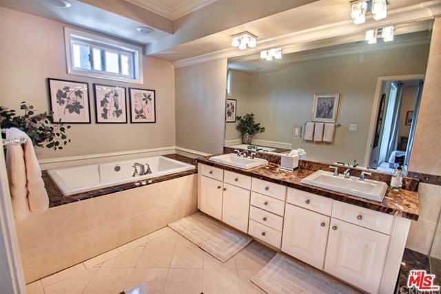 4533 Vista Del Monte Avenue 101, Los Angeles, CA 91403