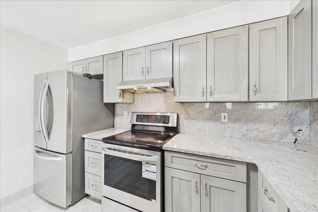 30 Chelsea Street 204, Everett, MA 02149