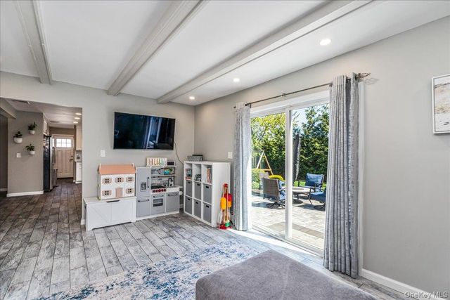 18 Eldorado Drive, East Northport, NY 11731