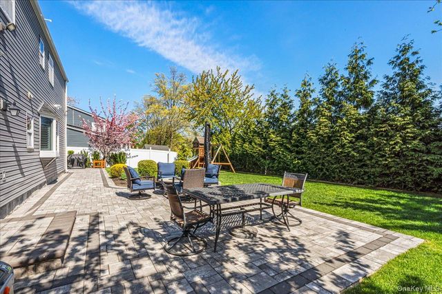 18 Eldorado Drive, East Northport, NY 11731