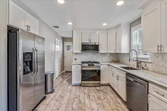 18 Eldorado Drive, East Northport, NY 11731